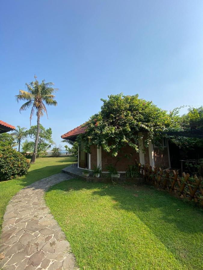 Jepara Marina Beach Bungalows Luaran gambar